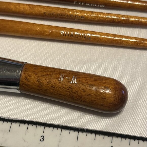 NEIMAN MARCUS Makeup Brush Set of 6 pieces Brown Wood Handles 4” Long New - Picture 9 of 14